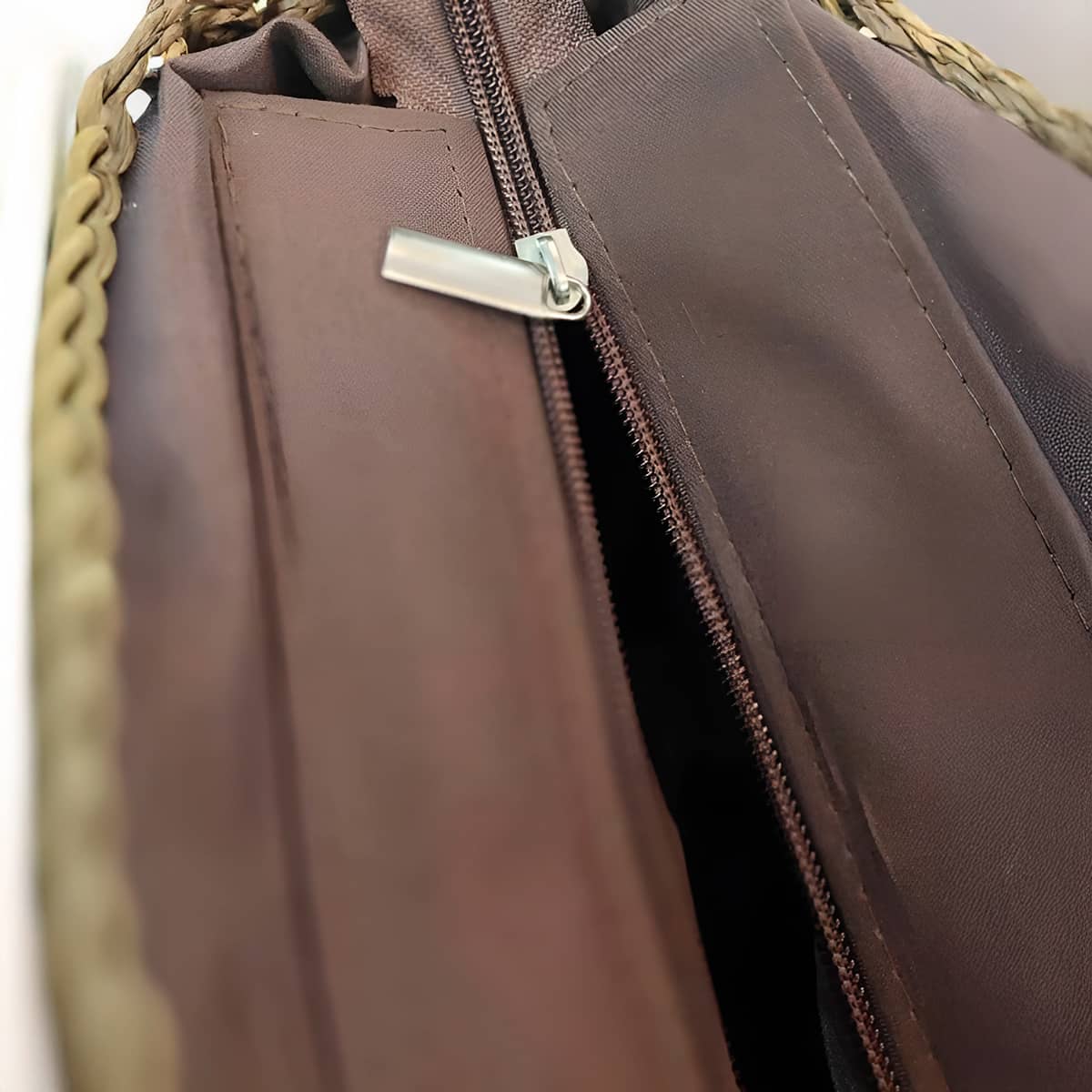 Bolsa de Palha Sintética com Alça de Couro